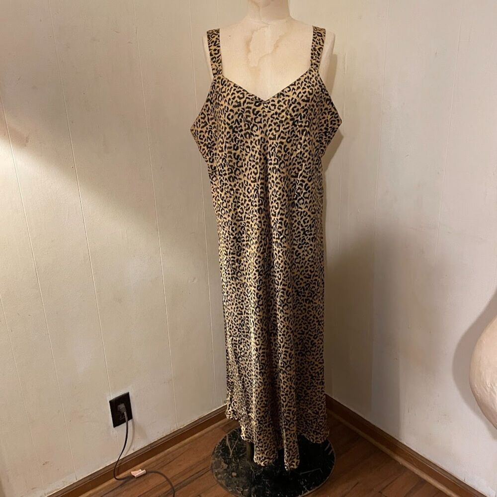 CABERNET Sleepwear LEOPARD SATIN Nightgown XL